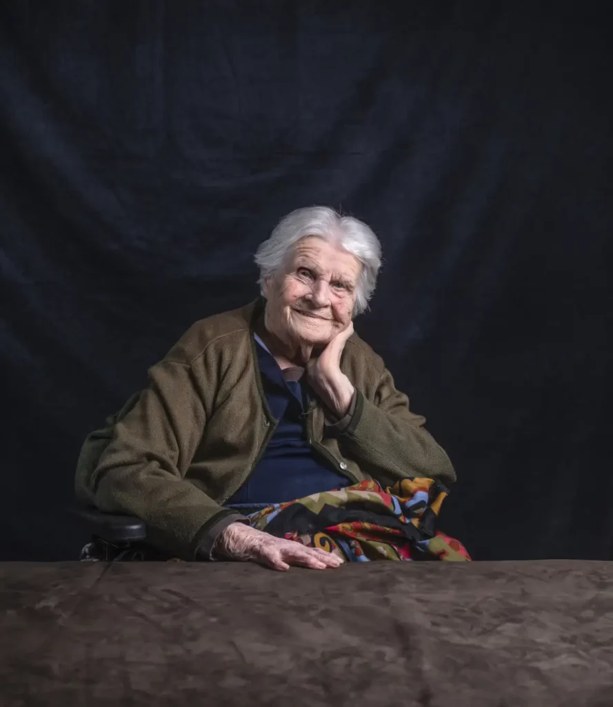 Photo d'une personne &acirc;g&eacute;e